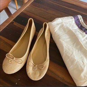 Tory burch flat